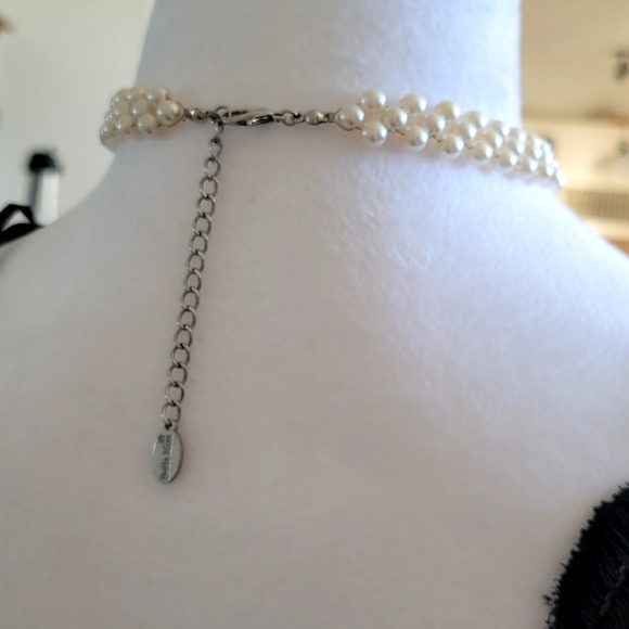 U2B Urban Basics Black Lace Dress and vintage Pearl Choker - Picture 6 of 7